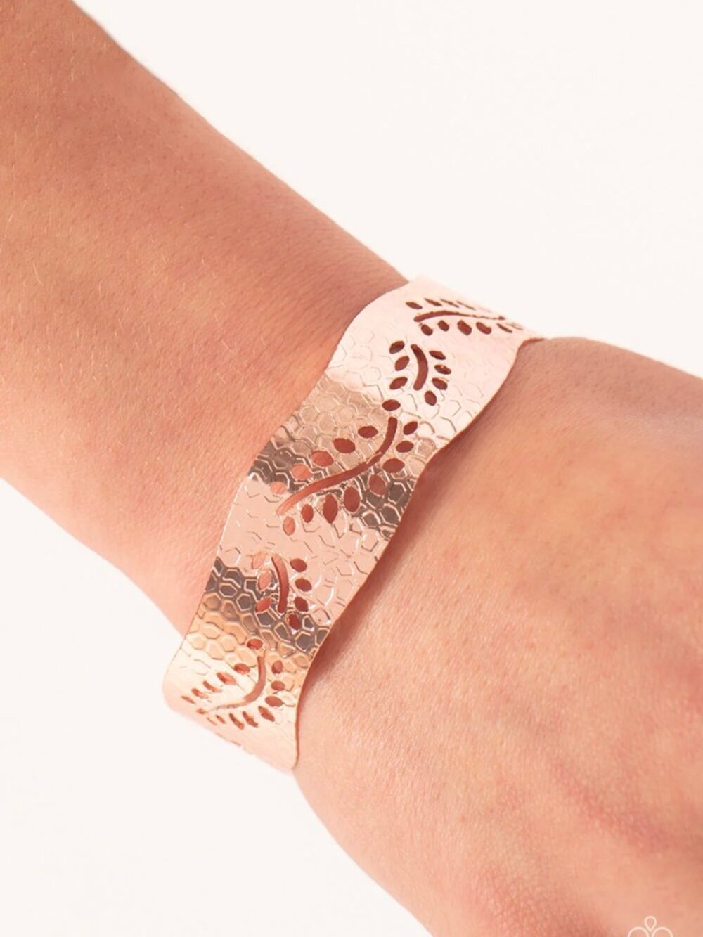 Paparazzi Jewelry Accessories - Savanna Oasis - Rose Gold Bracelet - Vintage